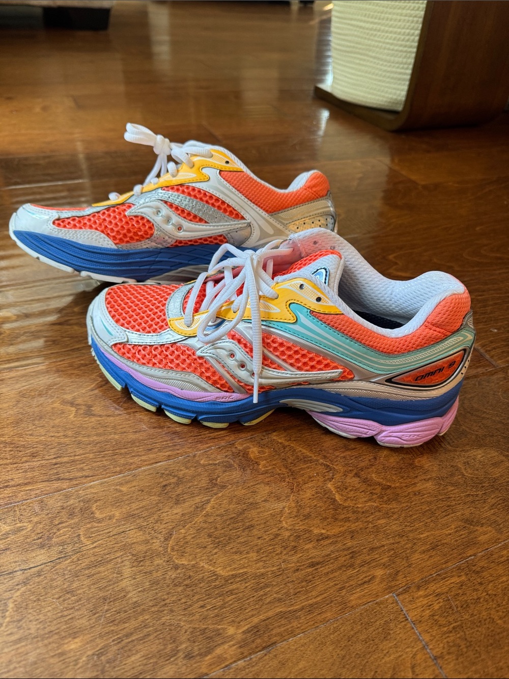 Saucony Unisex Coral & Blue Running Shoes
